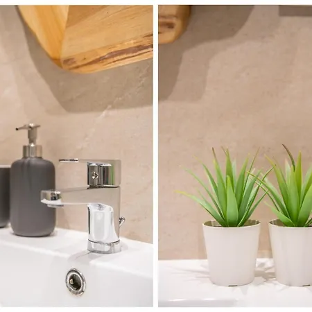 Pineapple Apartment *